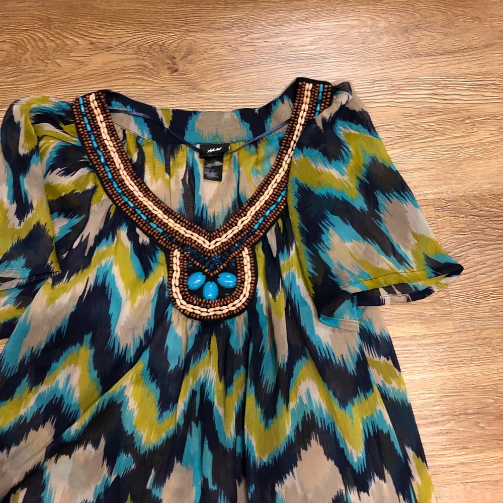 Beautiful tunic! - Picture 2 of 2